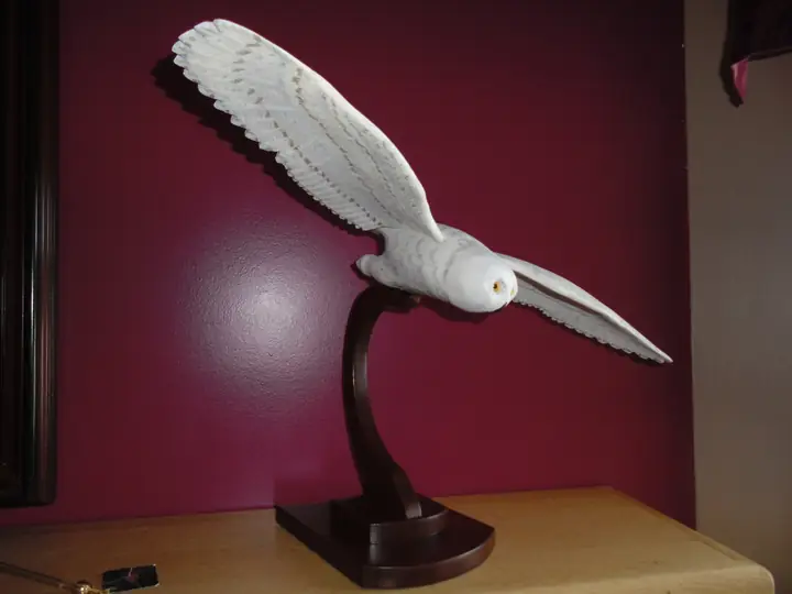 Snowy Owl, wood sculpture by Mel Derzaph